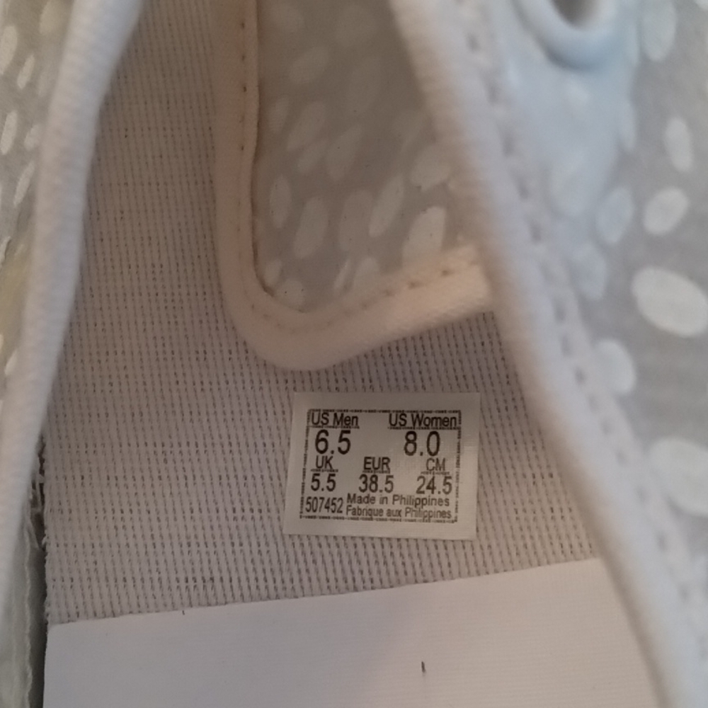 Vans White and Cream Sneakers - Picture 15 of 16